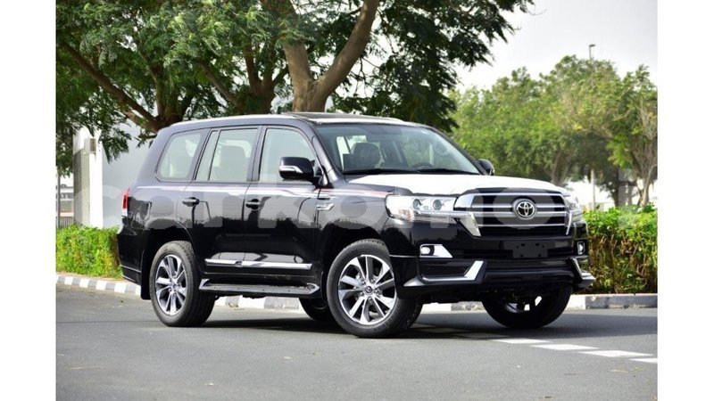 Big with watermark toyota land cruiser grande comore import dubai 1674