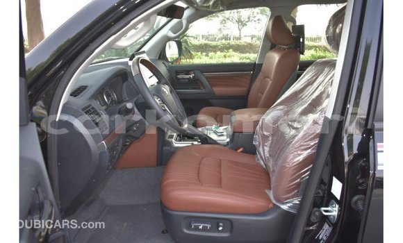 Acheter Import Voiture Toyota Land Cruiser Noir à Import - Dubai, Grande Comore Acheter Import Voiture Toyota Land Cruiser Noir à Import - Dubai, Grande Comore