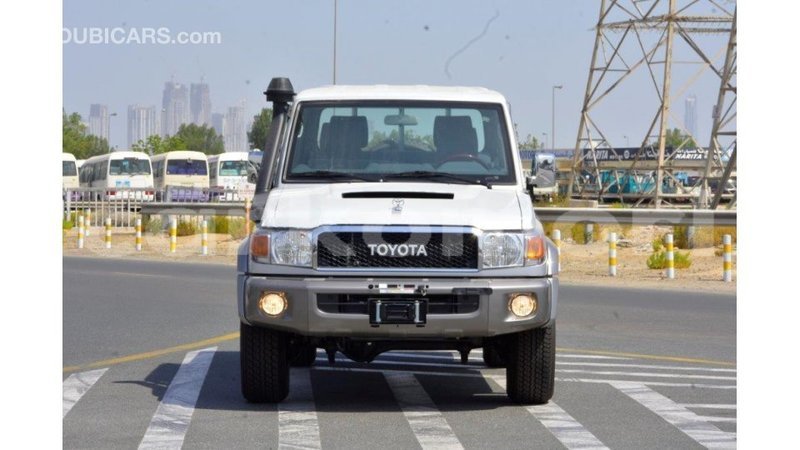 Big with watermark toyota land cruiser grande comore import dubai 1675