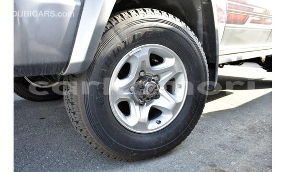 Acheter Import Voiture Toyota Land Cruiser Autre à Import - Dubai, Grande Comore Acheter Import Voiture Toyota Land Cruiser Autre à Import - Dubai, Grande Comore