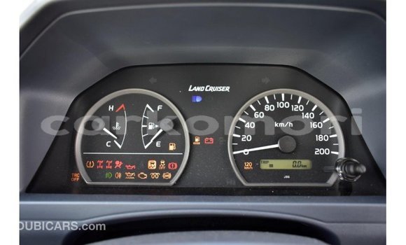 Acheter Import Voiture Toyota Land Cruiser Autre à Import - Dubai, Grande Comore Acheter Import Voiture Toyota Land Cruiser Autre à Import - Dubai, Grande Comore
