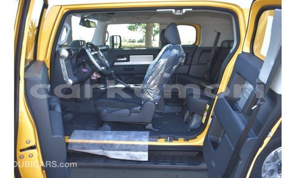 Acheter Import Voiture Toyota FJ Cruiser Autre à Import - Dubai, Grande Comore Acheter Import Voiture Toyota FJ Cruiser Autre à Import - Dubai, Grande Comore