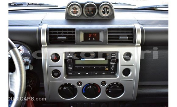 Acheter Import Voiture Toyota FJ Cruiser Autre à Import - Dubai, Grande Comore Acheter Import Voiture Toyota FJ Cruiser Autre à Import - Dubai, Grande Comore