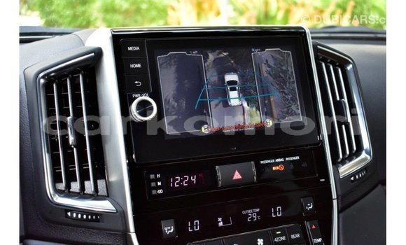 Acheter Import Voiture Toyota Land Cruiser Autre à Import - Dubai, Grande Comore Acheter Import Voiture Toyota Land Cruiser Autre à Import - Dubai, Grande Comore