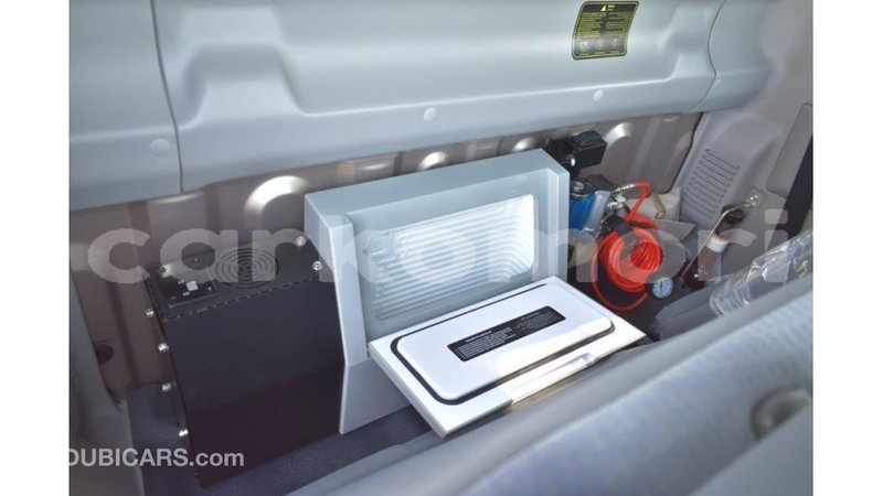 Big with watermark toyota land cruiser grande comore import dubai 1678