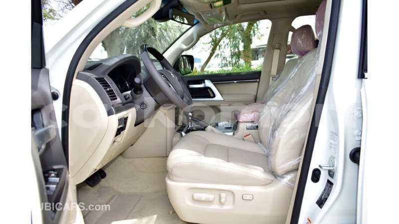 Big with watermark toyota land cruiser grande comore import dubai 1681