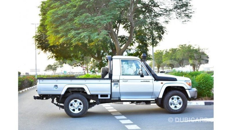 Big with watermark toyota land cruiser grande comore import dubai 1683