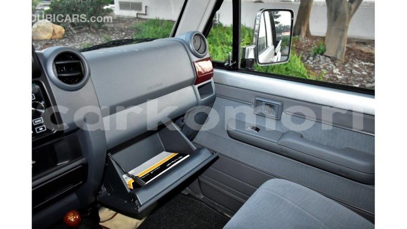 Big with watermark toyota land cruiser grande comore import dubai 1683