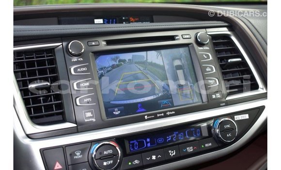 Acheter Import Voiture Toyota Highlander Noir à Import - Dubai, Grande Comore Acheter Import Voiture Toyota Highlander Noir à Import - Dubai, Grande Comore