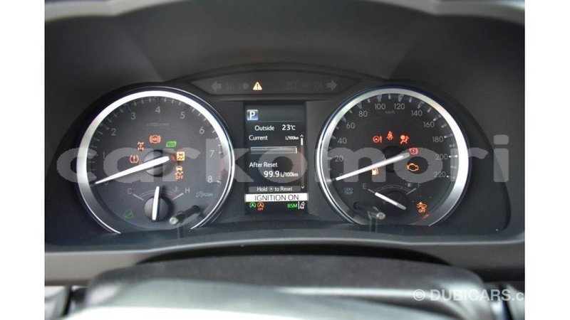 Big with watermark toyota highlander grande comore import dubai 1684