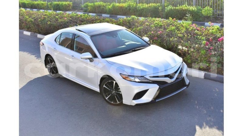 Big with watermark toyota camry grande comore import dubai 1685