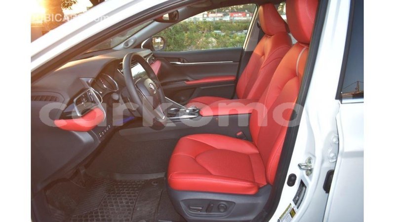 Big with watermark toyota camry grande comore import dubai 1685