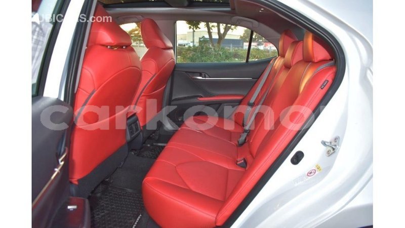 Big with watermark toyota camry grande comore import dubai 1685