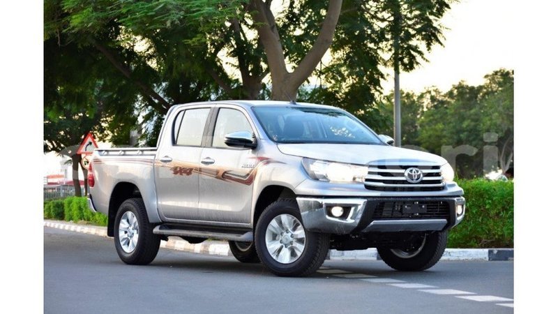 Big with watermark toyota hilux grande comore import dubai 1689