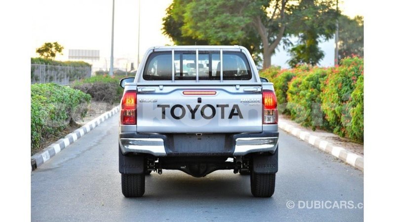 Big with watermark toyota hilux grande comore import dubai 1689