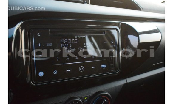 Acheter Import Voiture Toyota Hilux Blanc à Import - Dubai, Grande Comore Acheter Import Voiture Toyota Hilux Blanc à Import - Dubai, Grande Comore