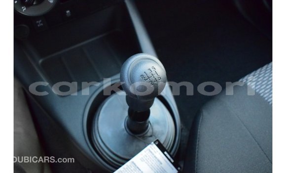 Acheter Import Voiture Toyota Hilux Blanc à Import - Dubai, Grande Comore Acheter Import Voiture Toyota Hilux Blanc à Import - Dubai, Grande Comore