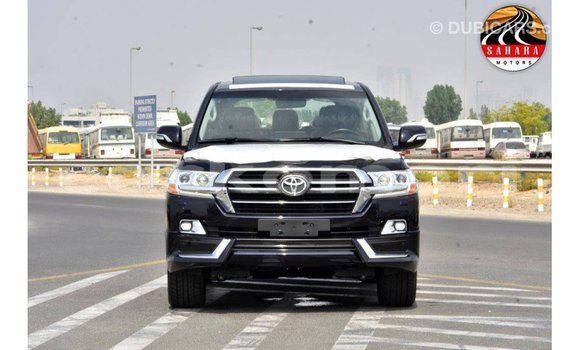 Acheter Import Voiture Toyota Land Cruiser Noir à Import - Dubai, Grande Comore Acheter Import Voiture Toyota Land Cruiser Noir à Import - Dubai, Grande Comore