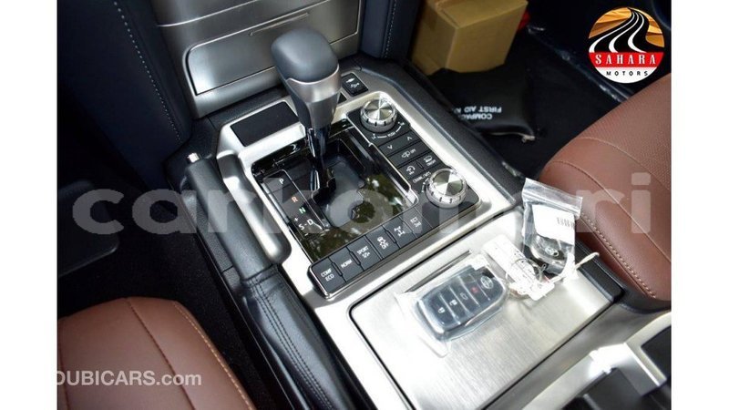 Big with watermark toyota land cruiser grande comore import dubai 1694