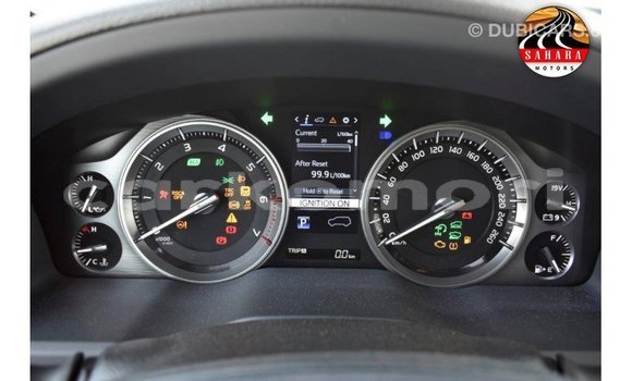 Acheter Import Voiture Toyota Land Cruiser Noir à Import - Dubai, Grande Comore Acheter Import Voiture Toyota Land Cruiser Noir à Import - Dubai, Grande Comore
