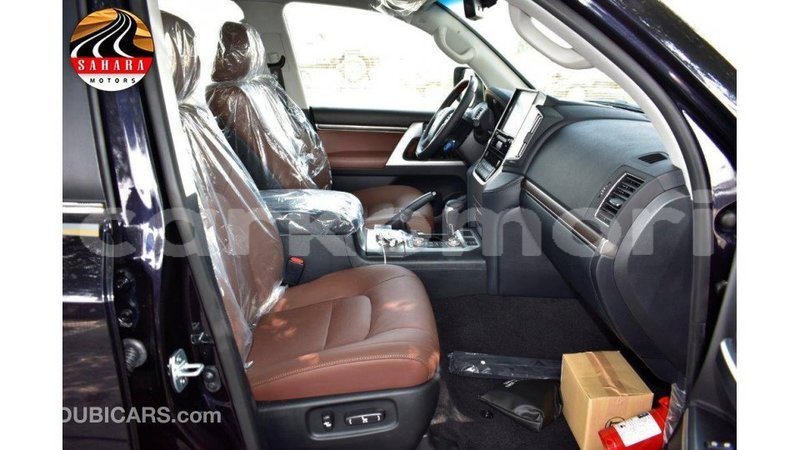 Big with watermark toyota land cruiser grande comore import dubai 1694