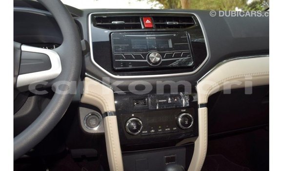 Acheter Import Voiture Toyota Rush Noir à Import - Dubai, Grande Comore Acheter Import Voiture Toyota Rush Noir à Import - Dubai, Grande Comore