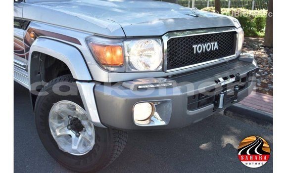 Acheter Import Voiture Toyota Land Cruiser Autre à Import - Dubai, Grande Comore Acheter Import Voiture Toyota Land Cruiser Autre à Import - Dubai, Grande Comore