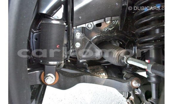 Acheter Import Voiture Toyota Land Cruiser Blanc à Import - Dubai, Grande Comore Acheter Import Voiture Toyota Land Cruiser Blanc à Import - Dubai, Grande Comore