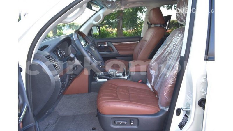 Big with watermark toyota land cruiser grande comore import dubai 1699