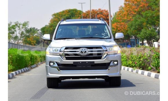 Acheter Import Voiture Toyota Land Cruiser Autre à Import - Dubai, Grande Comore Acheter Import Voiture Toyota Land Cruiser Autre à Import - Dubai, Grande Comore