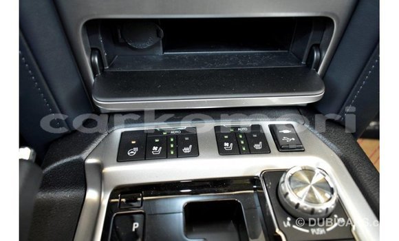 Acheter Import Voiture Toyota Land Cruiser Autre à Import - Dubai, Grande Comore Acheter Import Voiture Toyota Land Cruiser Autre à Import - Dubai, Grande Comore