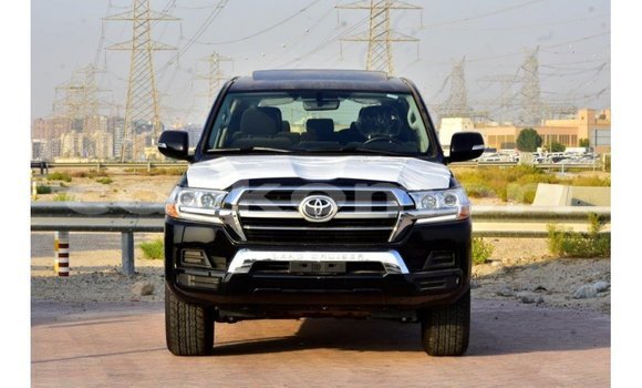 Acheter Import Voiture Toyota Land Cruiser Noir à Import - Dubai, Grande Comore Acheter Import Voiture Toyota Land Cruiser Noir à Import - Dubai, Grande Comore