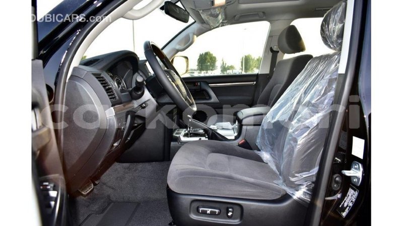 Big with watermark toyota land cruiser grande comore import dubai 1703
