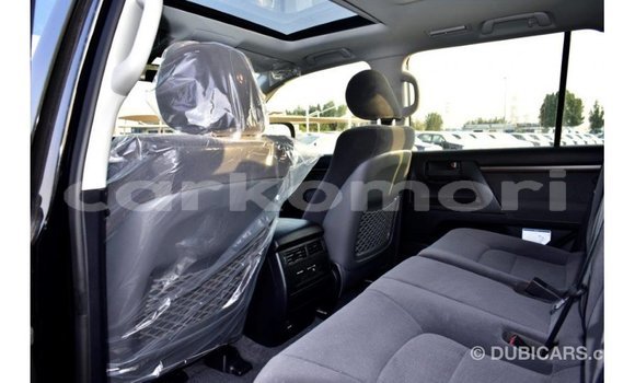 Acheter Import Voiture Toyota Land Cruiser Noir à Import - Dubai, Grande Comore Acheter Import Voiture Toyota Land Cruiser Noir à Import - Dubai, Grande Comore