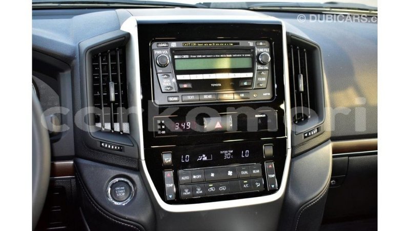 Big with watermark toyota land cruiser grande comore import dubai 1703