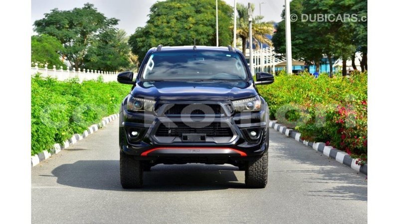 Big with watermark toyota hilux grande comore import dubai 1705