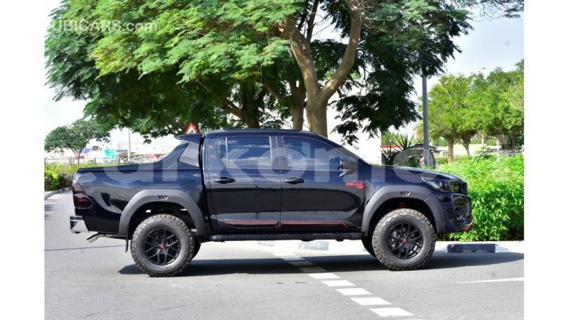 Big with watermark toyota hilux grande comore import dubai 1705