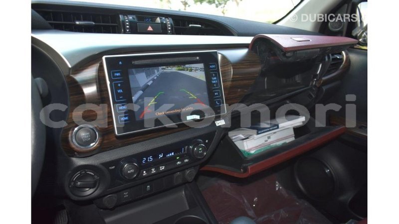 Big with watermark toyota hilux grande comore import dubai 1705