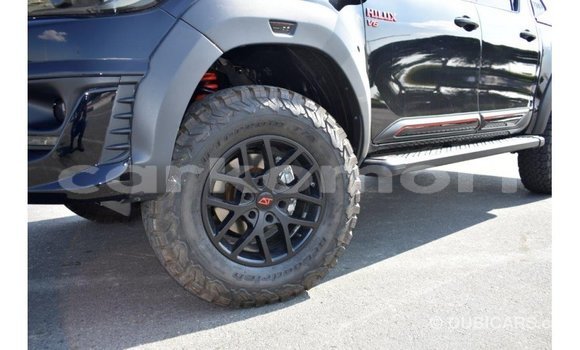 Acheter Import Voiture Toyota Hilux Noir à Import - Dubai, Grande Comore Acheter Import Voiture Toyota Hilux Noir à Import - Dubai, Grande Comore