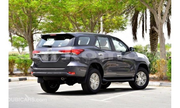 Acheter Import Voiture Toyota Fortuner Autre à Import - Dubai, Grande Comore Acheter Import Voiture Toyota Fortuner Autre à Import - Dubai, Grande Comore
