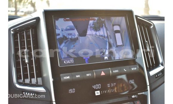 Acheter Import Voiture Toyota Land Cruiser Noir à Import - Dubai, Grande Comore Acheter Import Voiture Toyota Land Cruiser Noir à Import - Dubai, Grande Comore