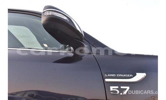 Acheter Import Voiture Toyota Land Cruiser Noir à Import - Dubai, Grande Comore Acheter Import Voiture Toyota Land Cruiser Noir à Import - Dubai, Grande Comore
