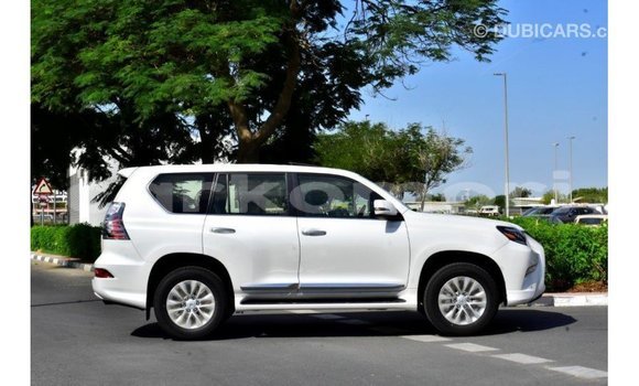 Acheter Import Voiture Lexus GX Blanc à Import - Dubai, Grande Comore Acheter Import Voiture Lexus GX Blanc à Import - Dubai, Grande Comore