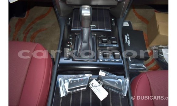 Acheter Import Voiture Lexus GX Blanc à Import - Dubai, Grande Comore Acheter Import Voiture Lexus GX Blanc à Import - Dubai, Grande Comore