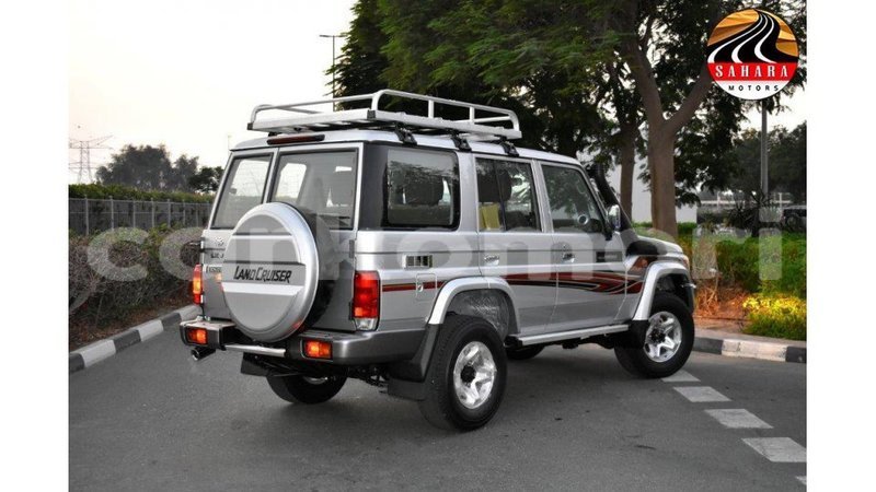 Big with watermark toyota land cruiser grande comore import dubai 1714