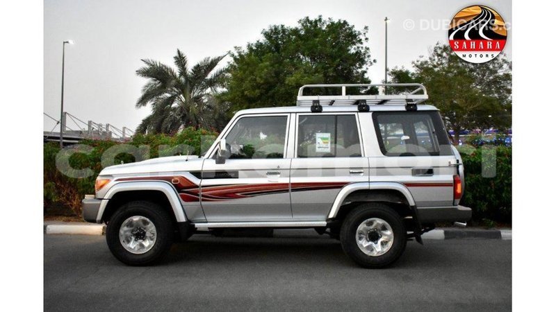 Big with watermark toyota land cruiser grande comore import dubai 1714