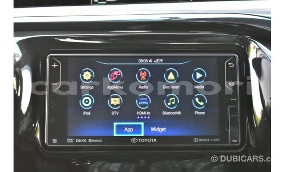 Acheter Import Voiture Toyota Hilux Blanc à Import - Dubai, Grande Comore Acheter Import Voiture Toyota Hilux Blanc à Import - Dubai, Grande Comore