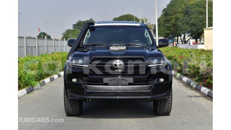 Big with watermark toyota land cruiser grande comore import dubai 1717