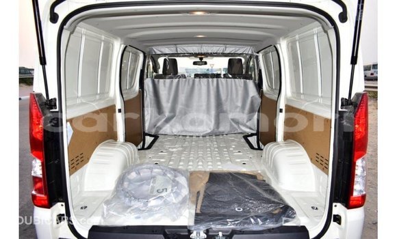 Acheter Import Voiture Toyota Hiace Blanc à Import - Dubai, Grande Comore Acheter Import Voiture Toyota Hiace Blanc à Import - Dubai, Grande Comore