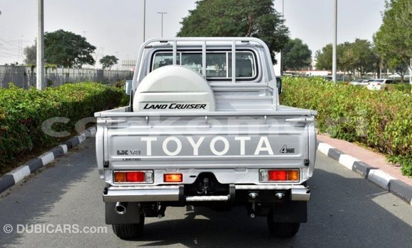 Acheter Import Voiture Toyota Land Cruiser Autre à Import - Dubai, Grande Comore Acheter Import Voiture Toyota Land Cruiser Autre à Import - Dubai, Grande Comore